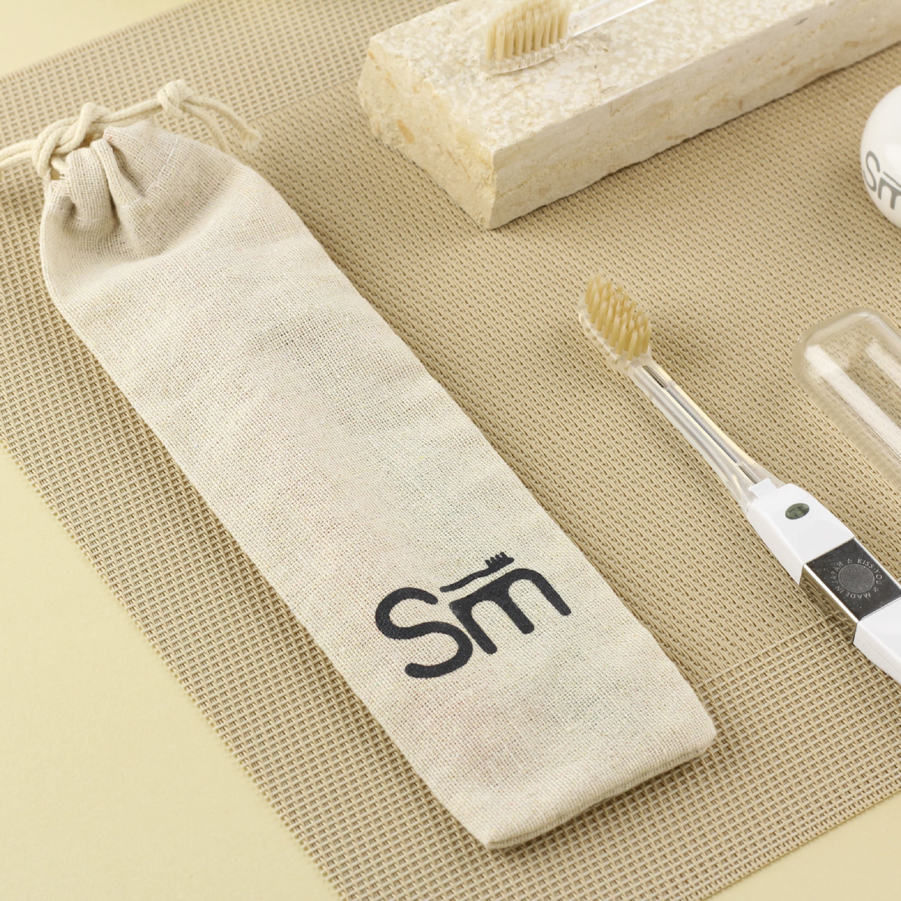 فرشاة المسواك الأيونية